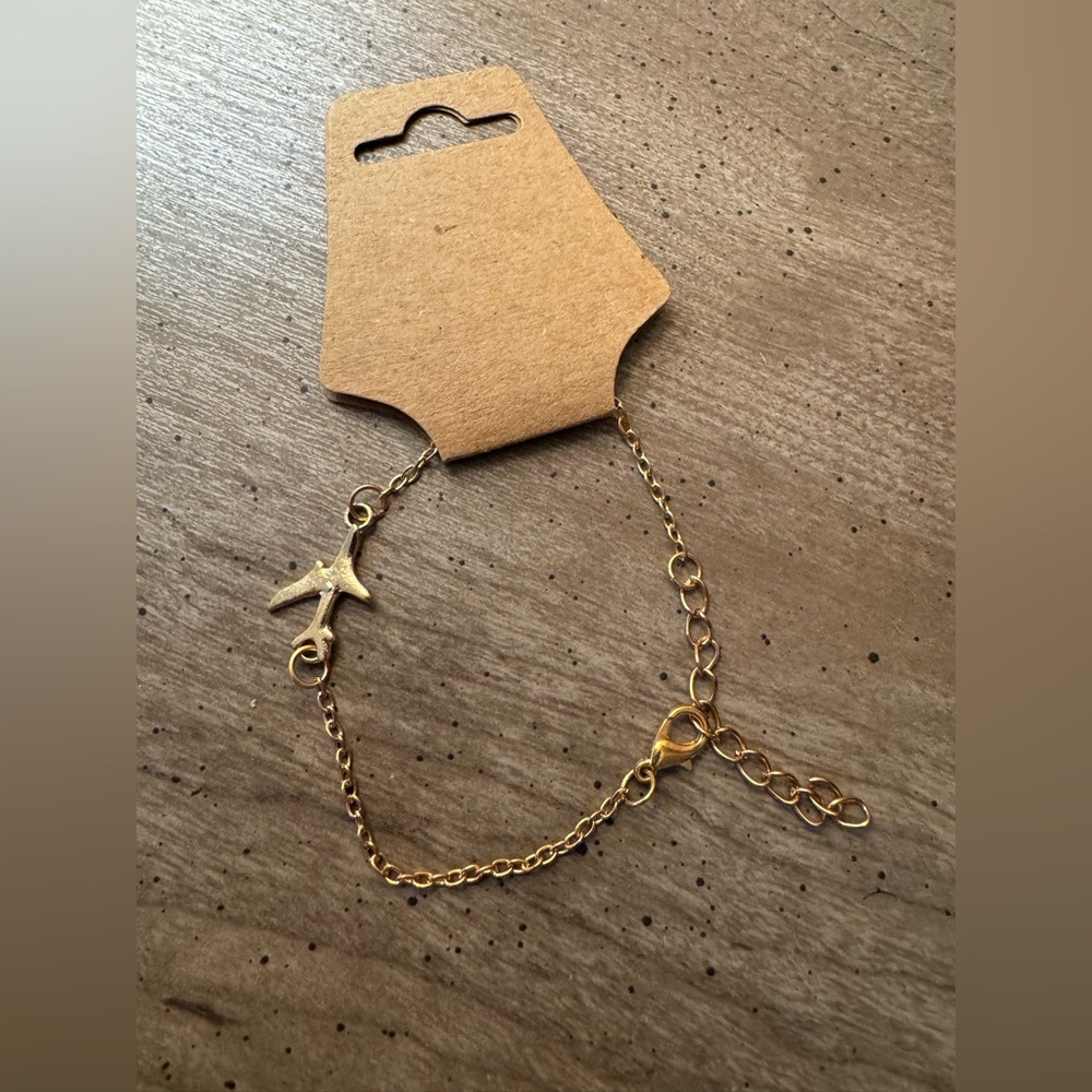 Gold Tone Charm Bracelet